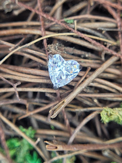 NeoMetal Threadless CZ heart.